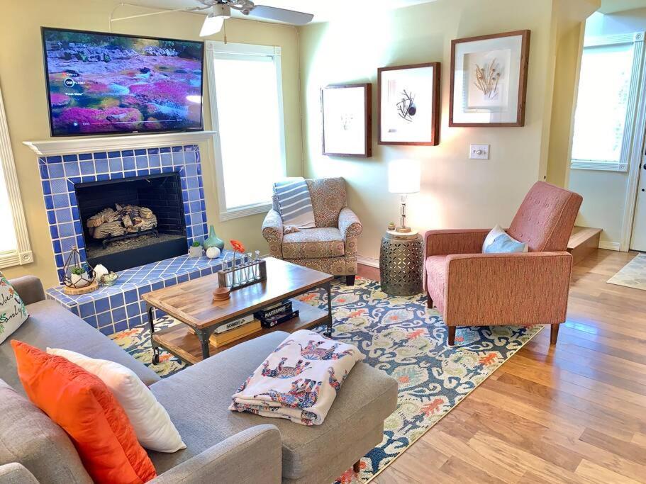 The Comforts' Inn: Mountain Escape Mountainaire Eksteriør billede